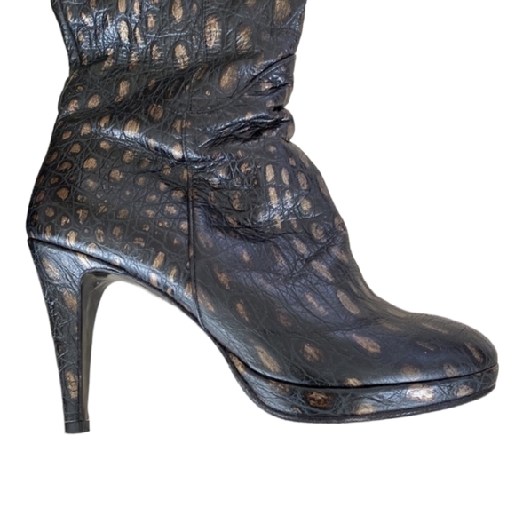 Black/Gold Italian leather over the knee boots - Picture 7 of 15